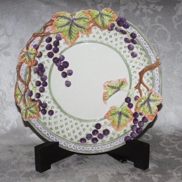 Fitz and Floyd Grapes and Lattice Plate | Grapevine Basket Weave Wall Décor - Picture 1 of 10